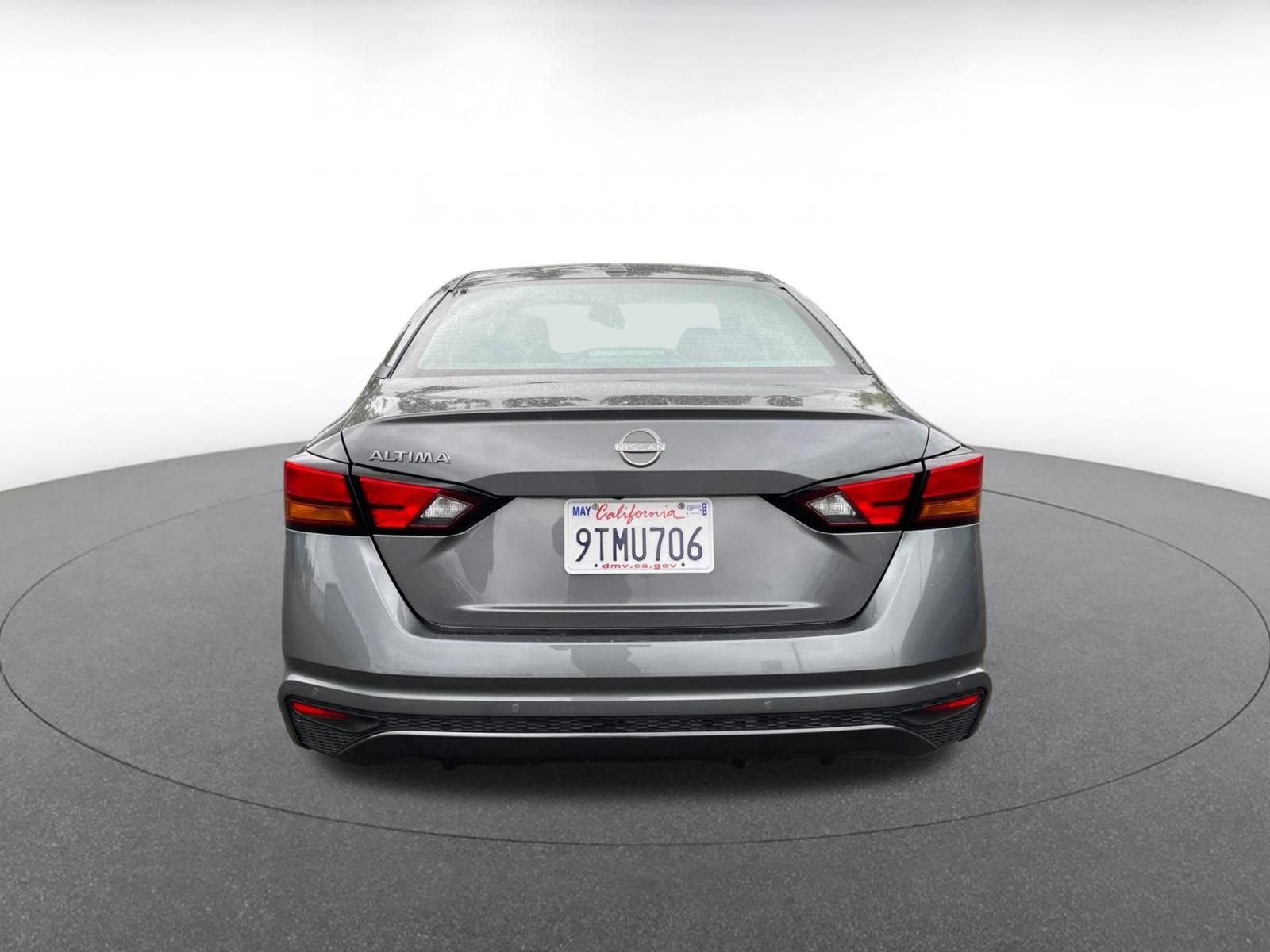 Used 2025 Nissan Altima 2.5 SV FWD image 8