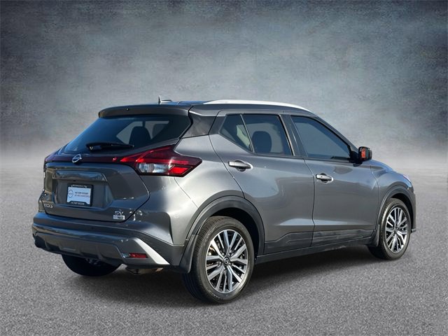 Used 2021 Nissan Kicks SV image 4