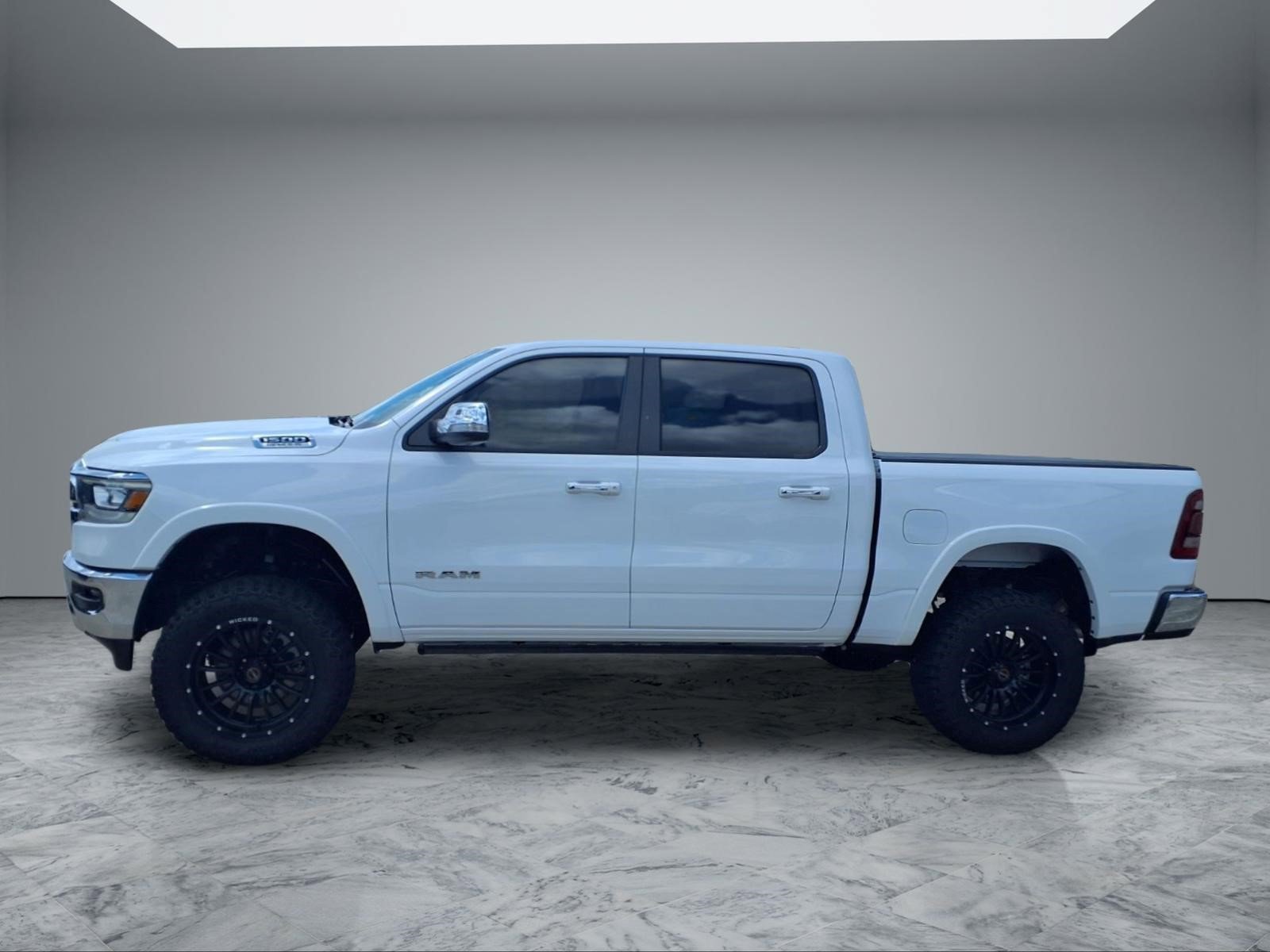 Used 2022 RAM 1500 Laramie AWD/4WD image 4
