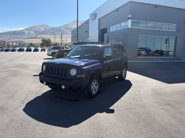 Used 2015 Jeep Patriot Sport FWD image 1