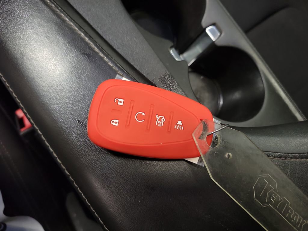 Used 2018 Chevrolet Camaro LT w/ RS Package image 16