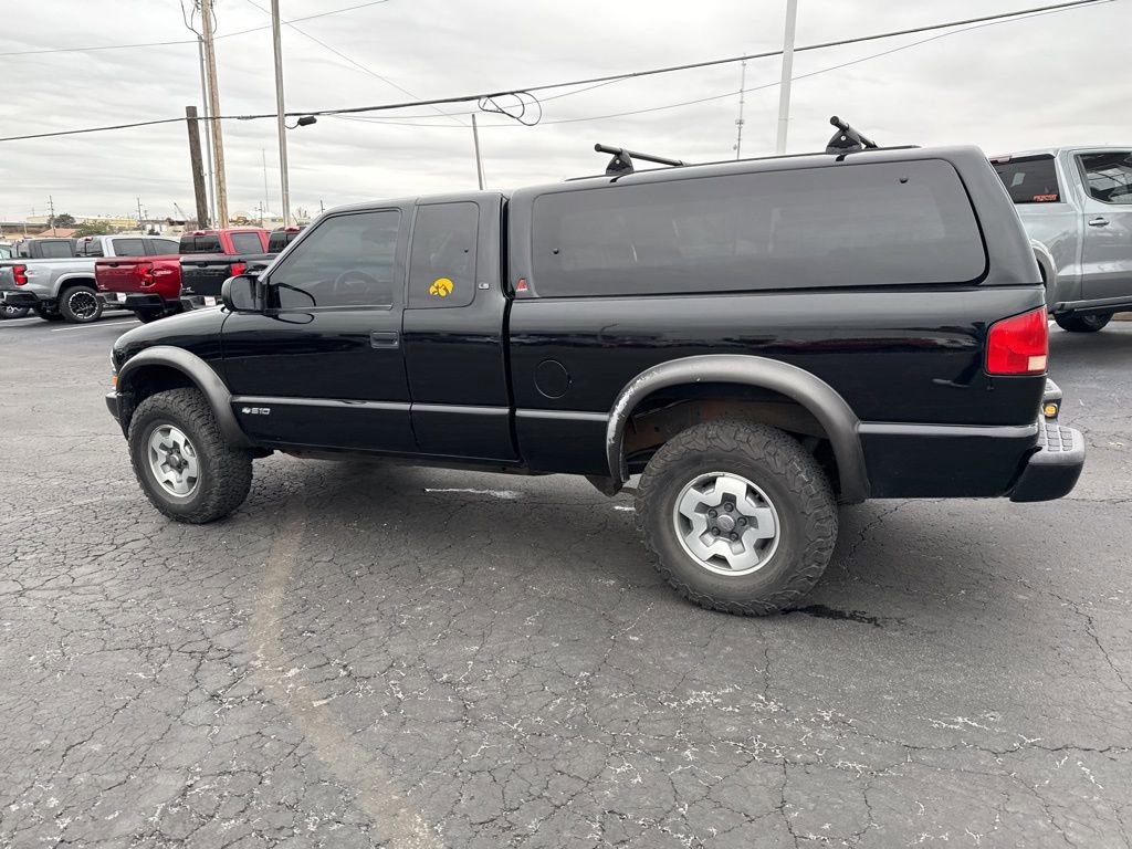 Used 2000 Chevrolet S10 Pickup LS w/ Preferred Equipment Group image 23
