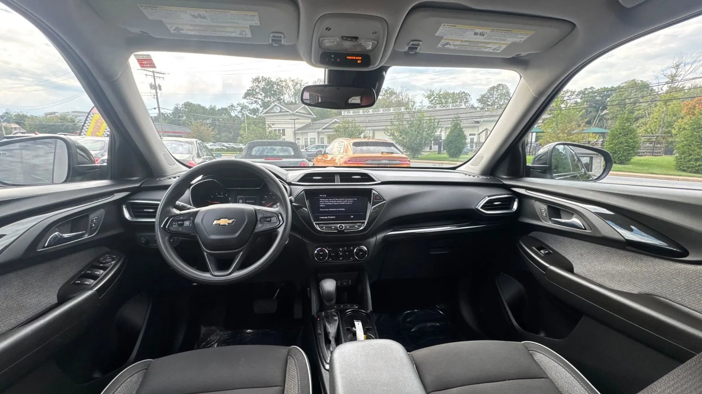 Used 2021 Chevrolet TrailBlazer LT w/ Convenience Package image 30