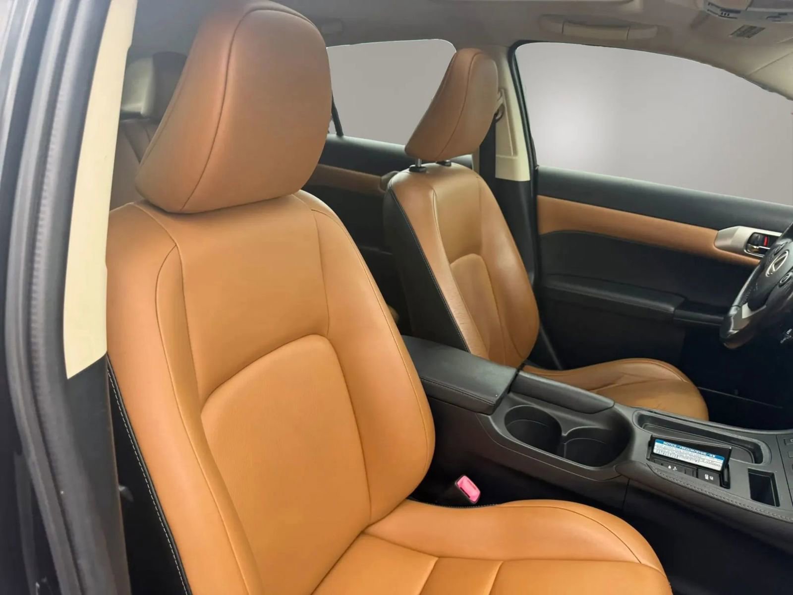 Used 2015 Lexus CT 200h FWD image 44