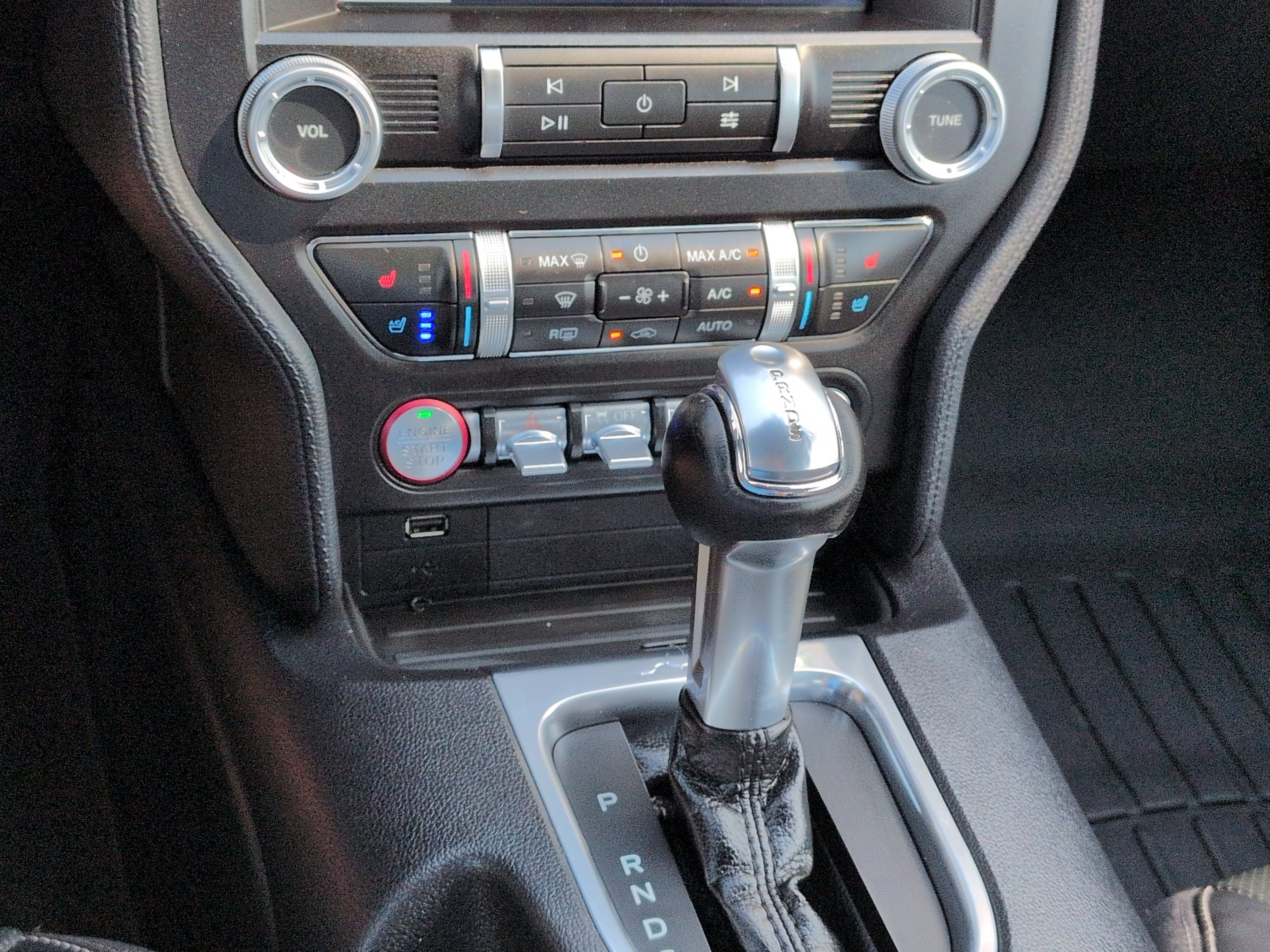 Certified 2020 Ford Mustang Premium RWD image 16
