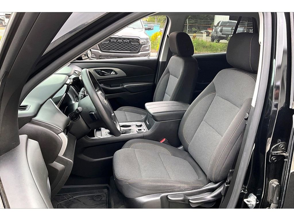 Used 2021 Chevrolet Traverse LS AWD/4WD image 24