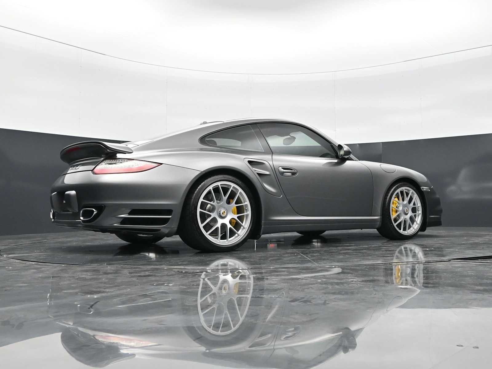 Used 2013 Porsche 911 Turbo S AWD/4WD image 43