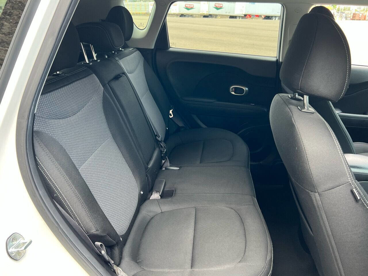 Used 2018 Kia Soul + image 47