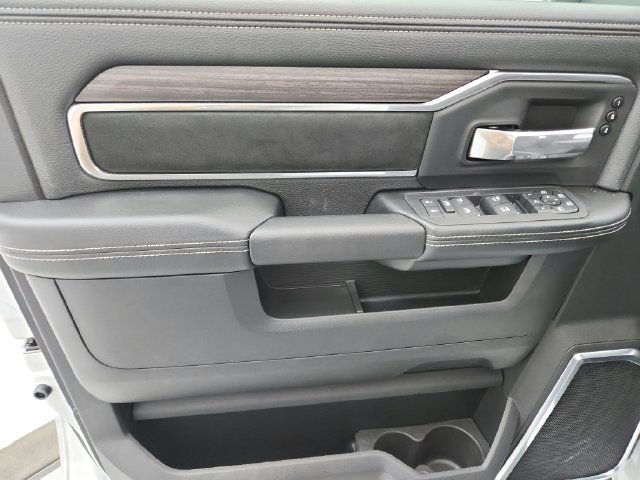 New 2026 RAM 2500 Laramie AWD/4WD image 41
