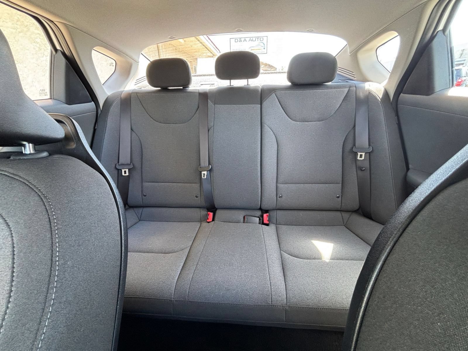 Used 2025 Kia K4 FWD image 37