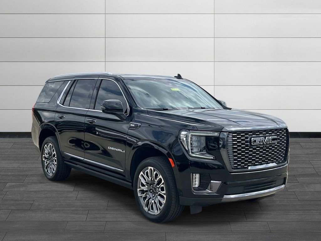 Used 2023 GMC Yukon Denali Ultimate w/ LPO, Floor Liner Package image 7