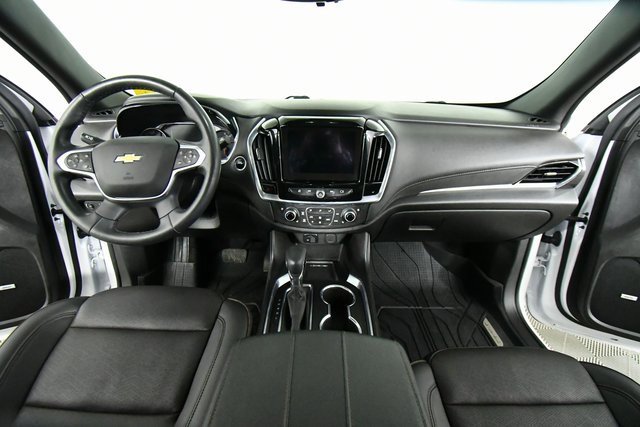 Used 2023 Chevrolet Traverse High Country w/ LPO, Floor Liner Package image 18