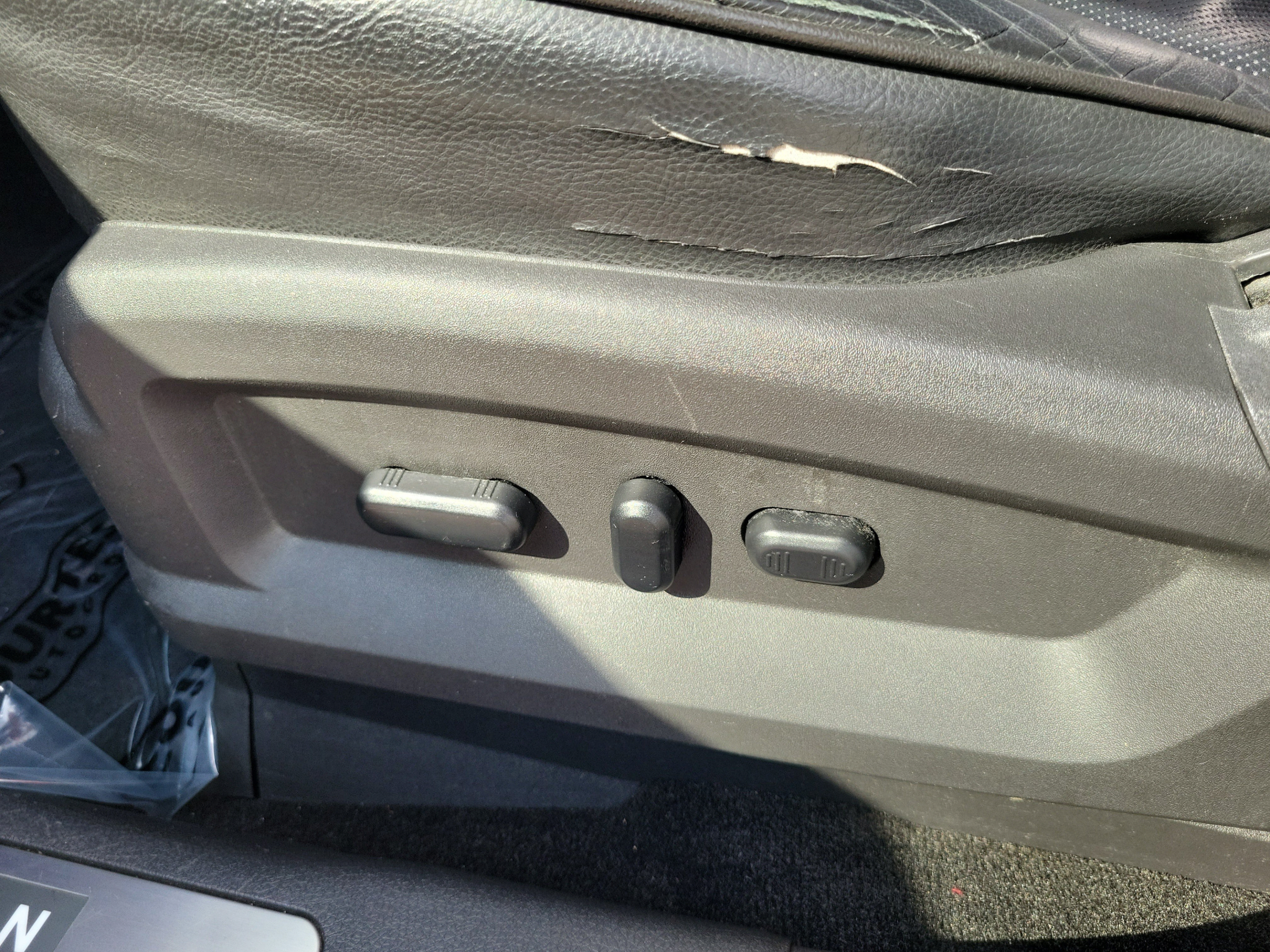 Used 2013 Lincoln MKX FWD image 27