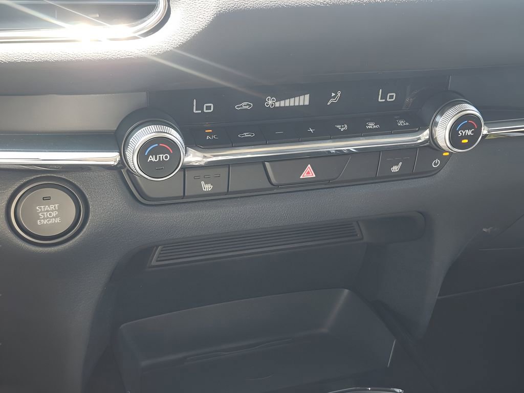 Used 2025 MAZDA CX-30 AWD 2.5 S w/ Premium Package image 16