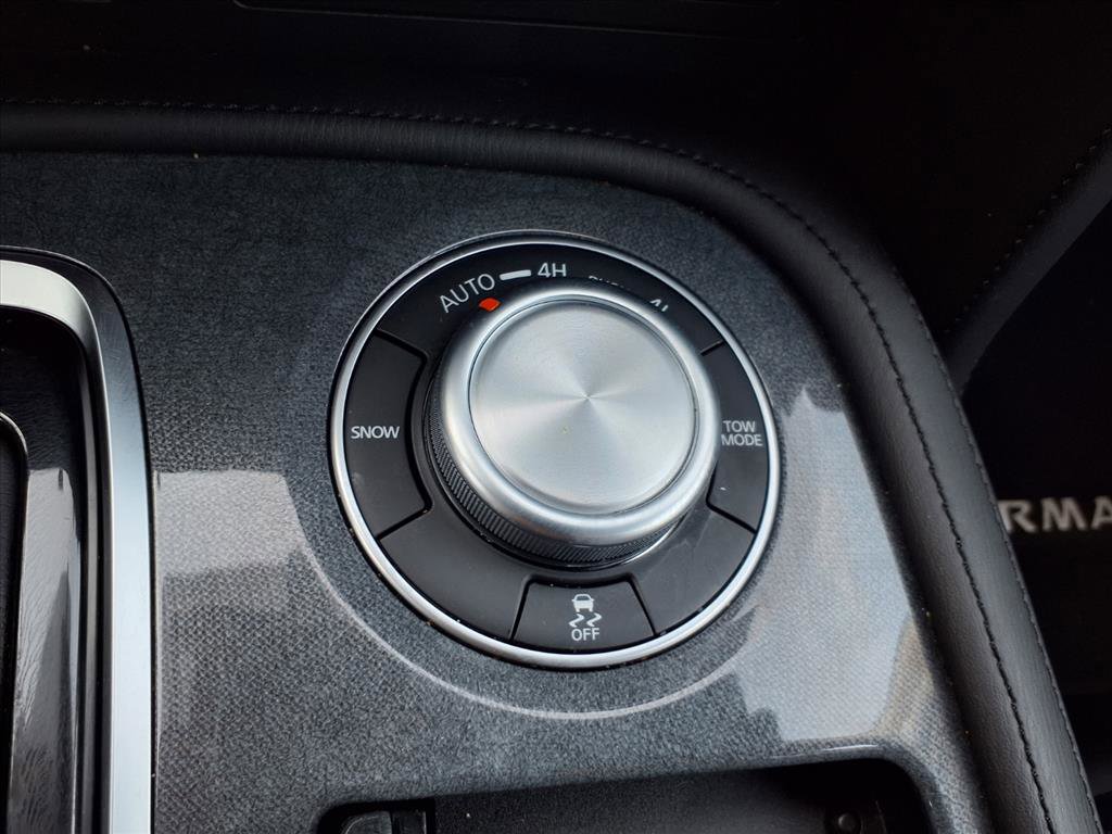 Used 2024 Nissan Armada SV image 23