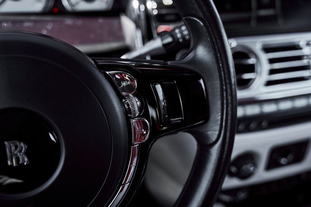 Used 2020 Rolls-Royce Wraith RWD image 50