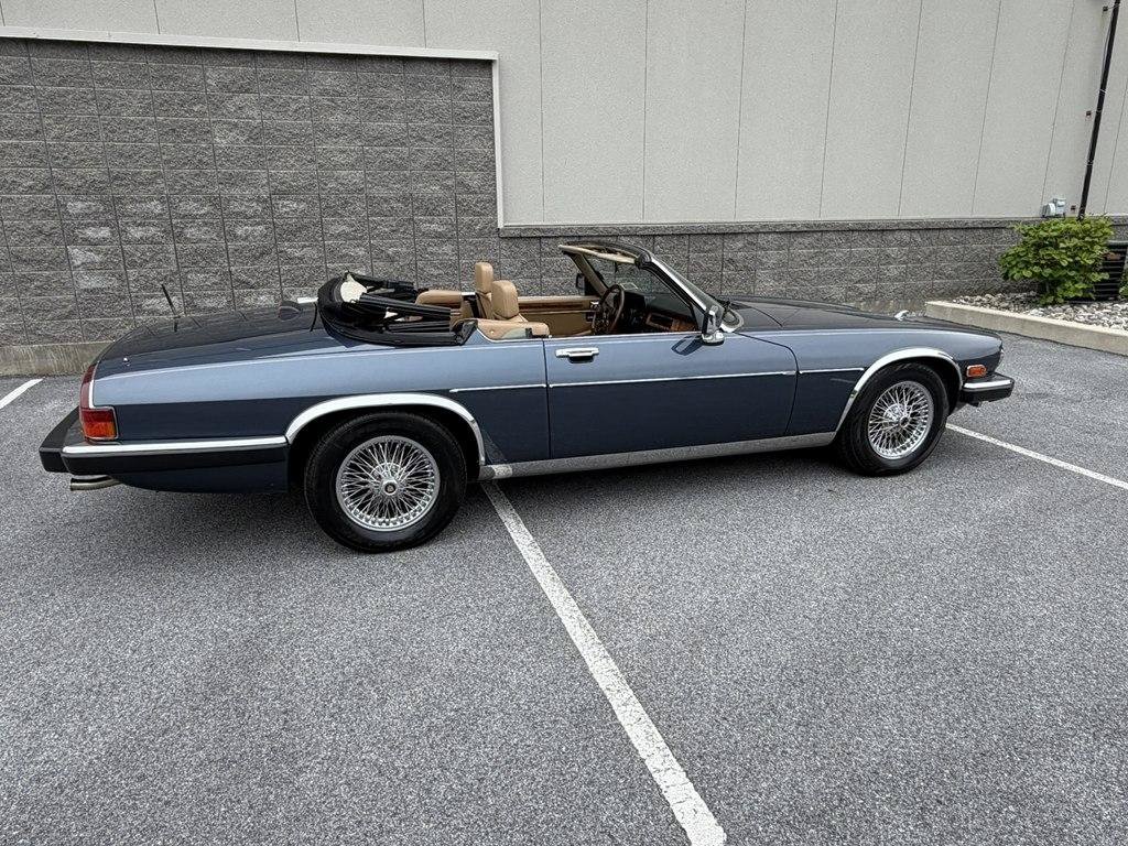 Used 1989 Jaguar XJS V12 Convertible RWD image 24