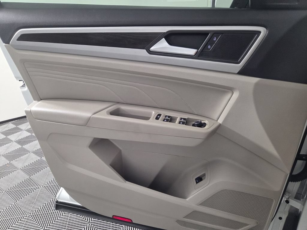 Used 2023 Volkswagen Atlas SE AWD/4WD image 20