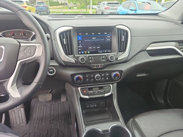 Used 2024 GMC Terrain SLT w/ LPO, Floor Liner Package AWD/4WD image 17