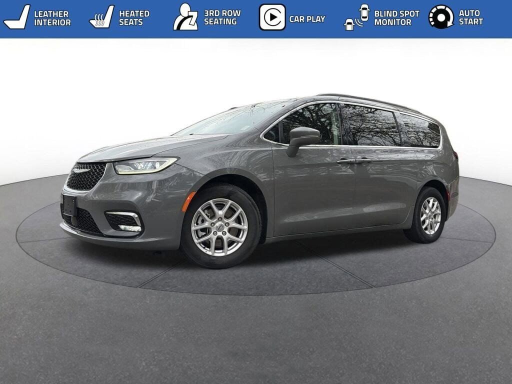 Used 2022 Chrysler Pacifica Touring-L image 1