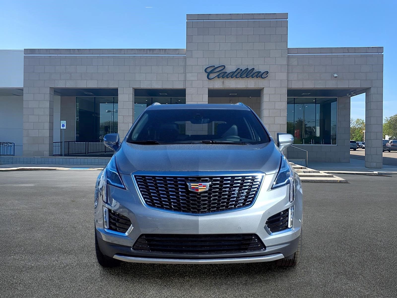 New 2026 Cadillac XT5 Premium Luxury w/ LPO, Floor Liner Package AWD/4WD image 2