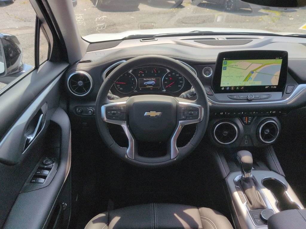 New 2026 Chevrolet Blazer LT w/ Sound & Technology Package AWD/4WD image 12