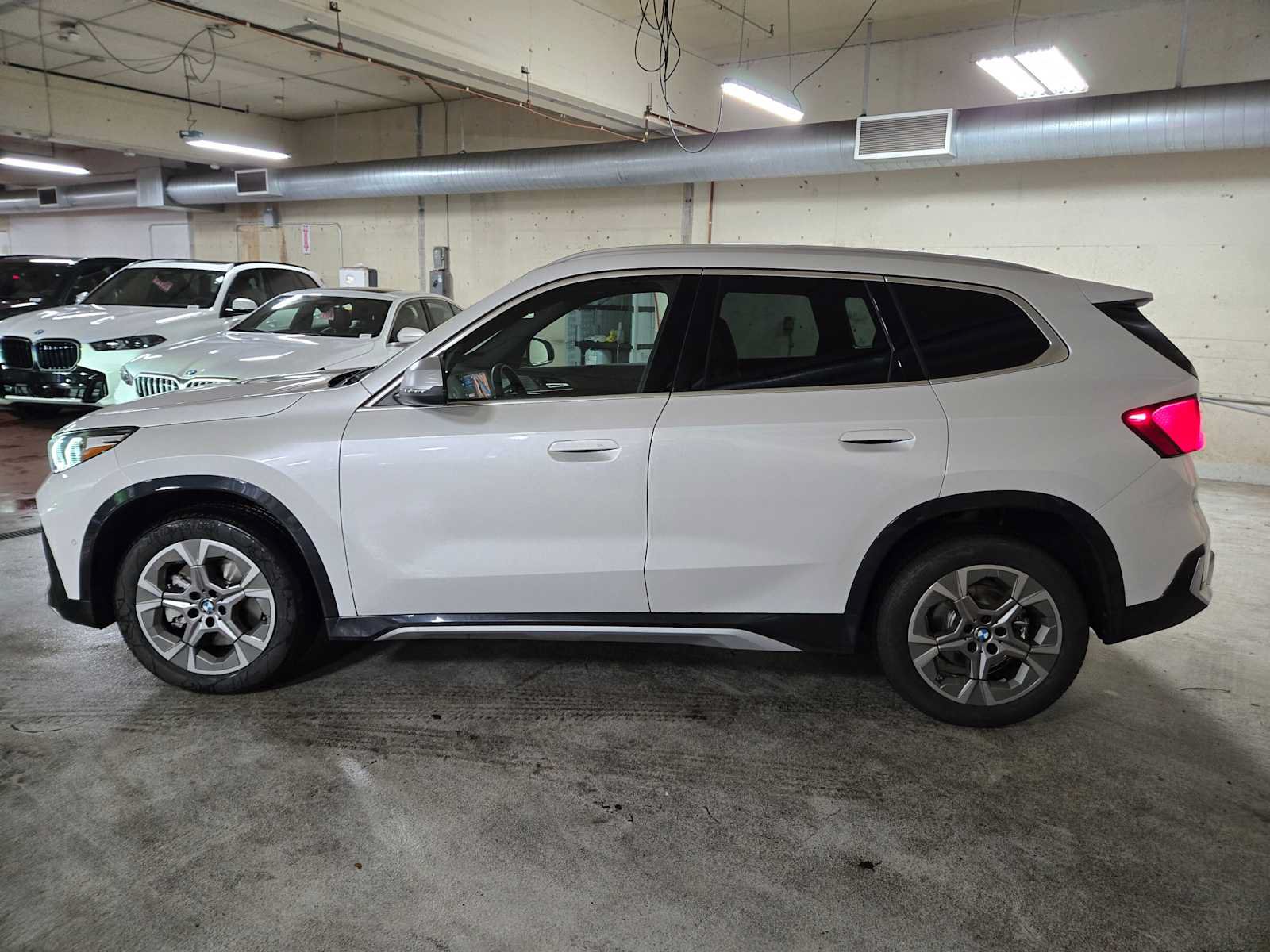 Used 2024 BMW X1 xDrive28i w/ Convenience Package AWD/4WD image 6