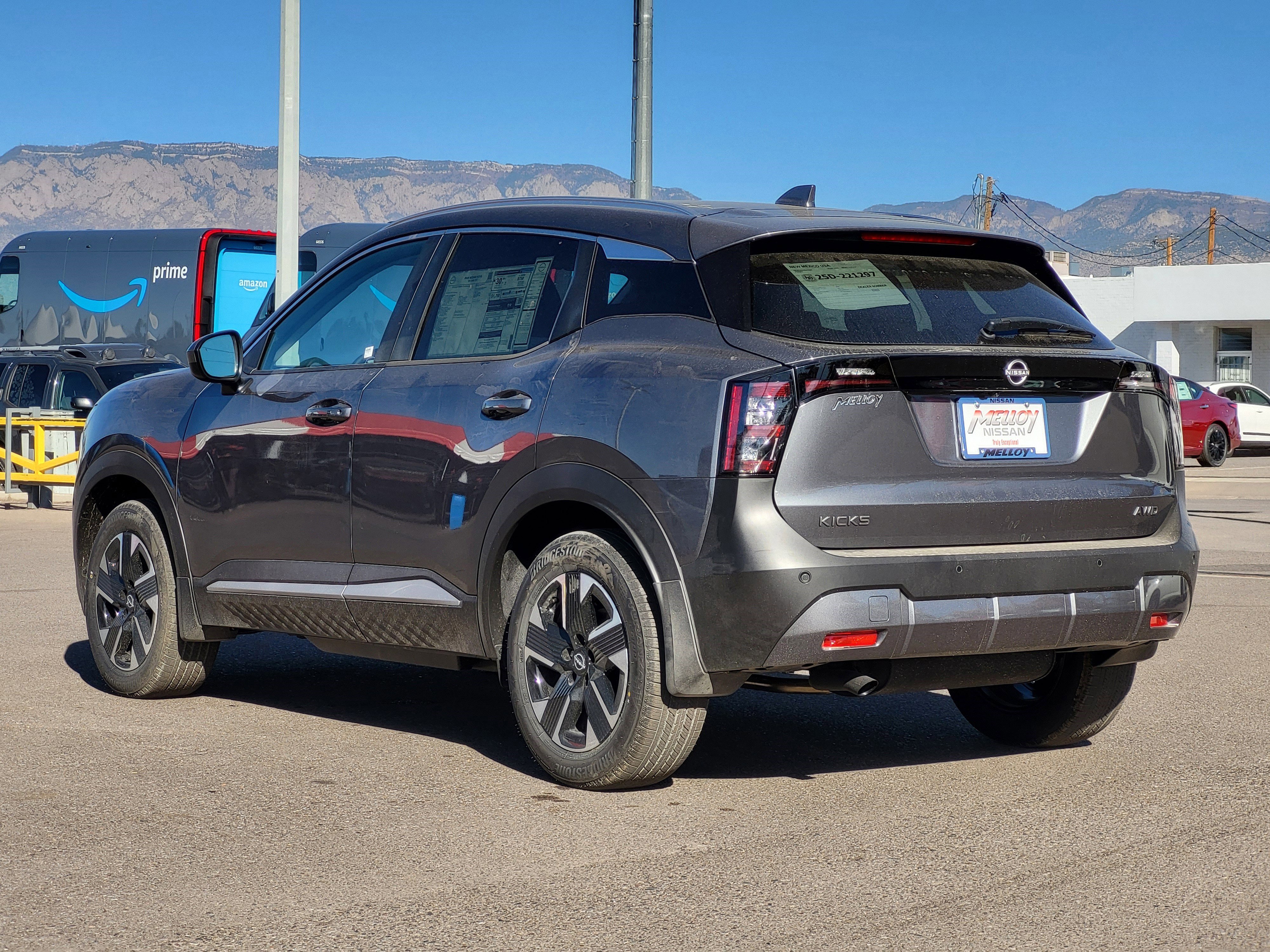 New 2025 Nissan Kicks SV w/ SV Premium Package image 4