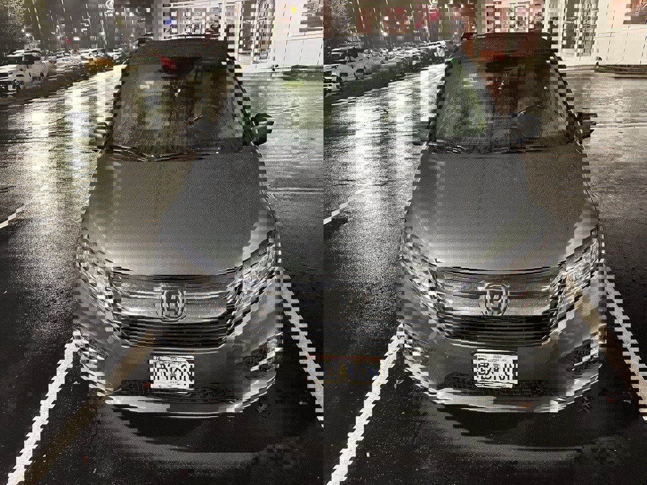 Used 2018 Honda Odyssey Elite image 2