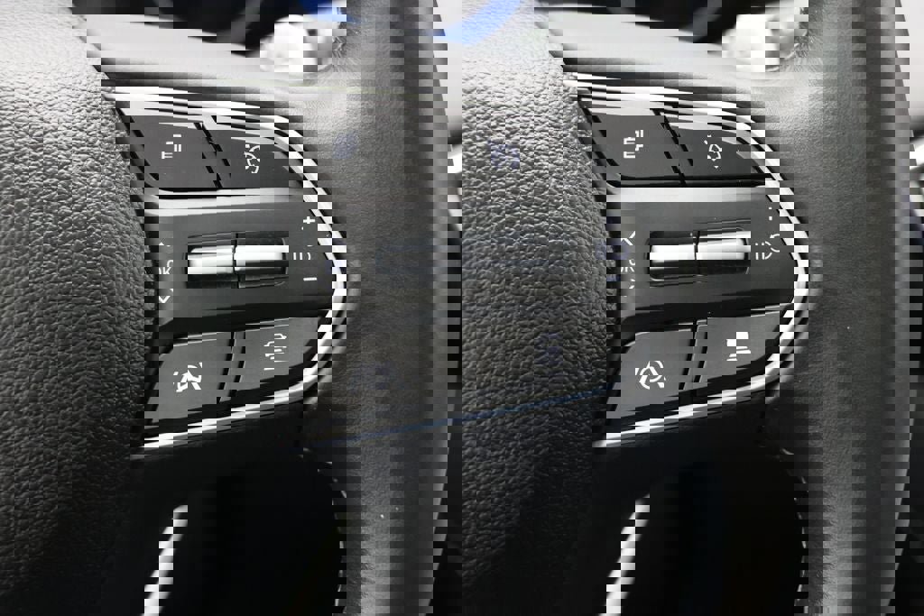 Used 2023 Hyundai Santa Fe SEL w/ Premium Package image 22