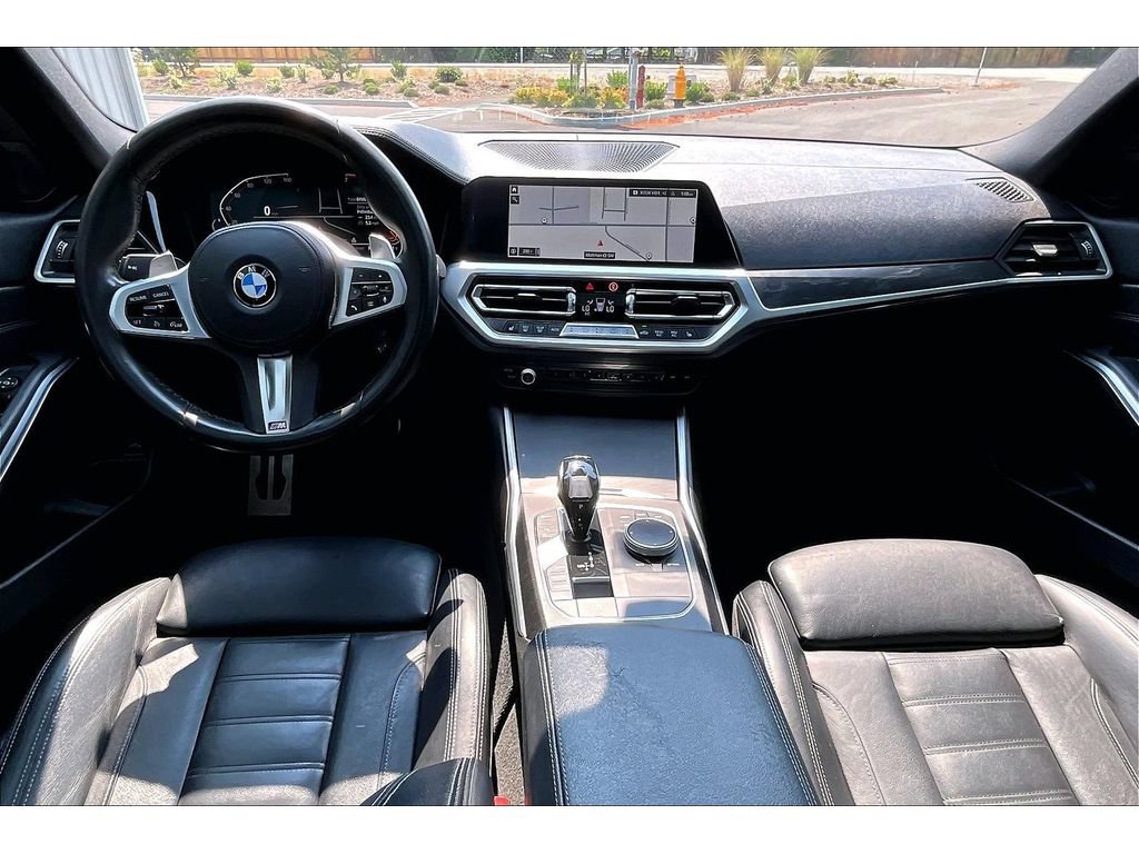 Used 2020 BMW 330i Sedan w/ M Sport Package RWD image 15