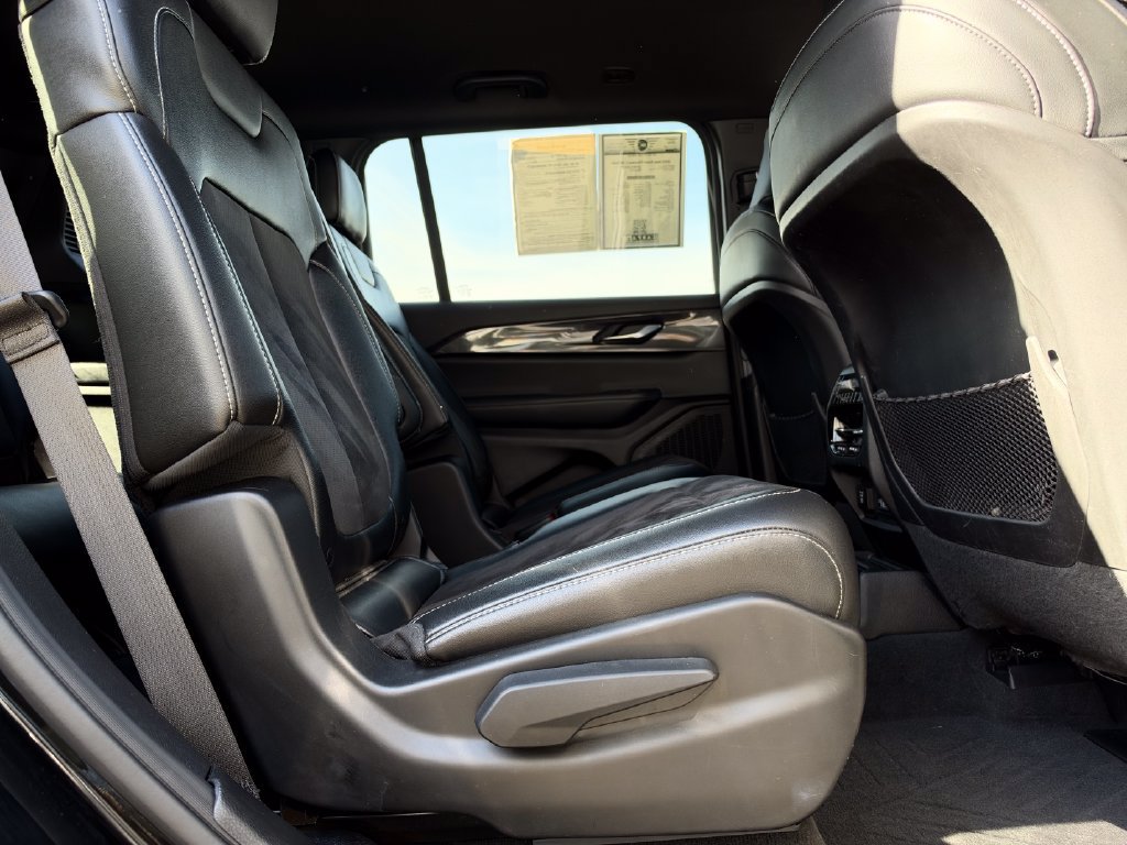 Used 2023 Jeep Grand Cherokee L Laredo AWD/4WD image 12