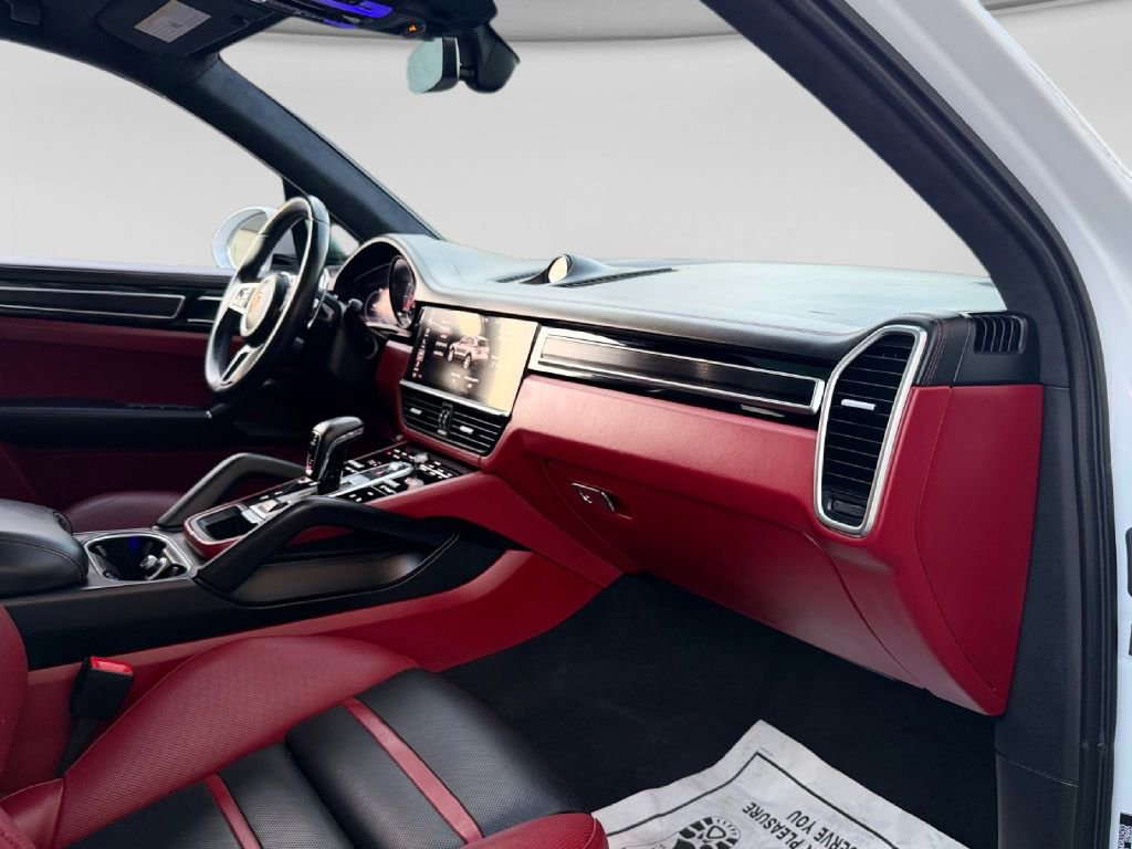 Used 2021 Porsche Cayenne GTS image 38