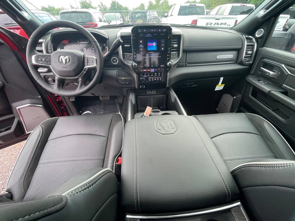 New 2026 RAM 2500 Laramie AWD/4WD image 3