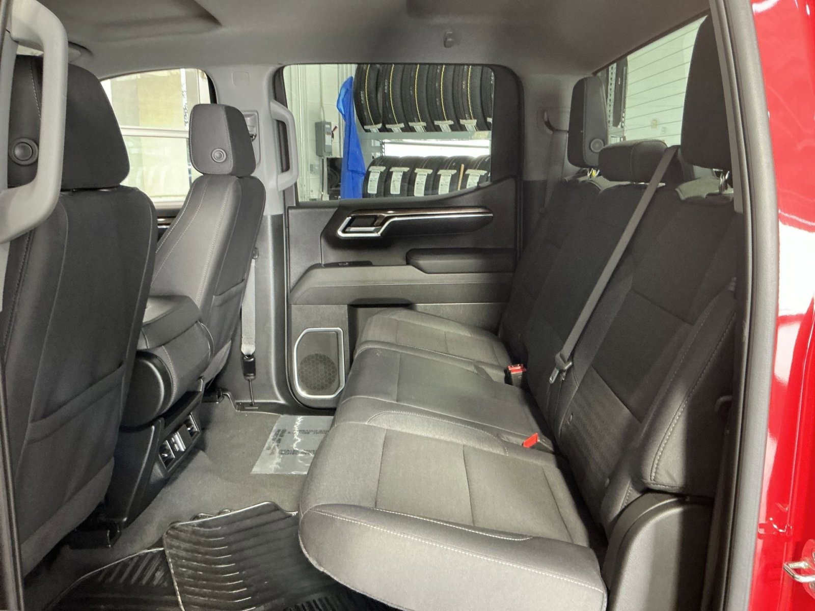 Used 2025 Chevrolet Silverado 1500 LT image 29