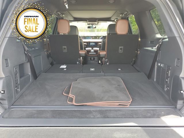 New 2025 Lincoln Navigator Reserve image 19