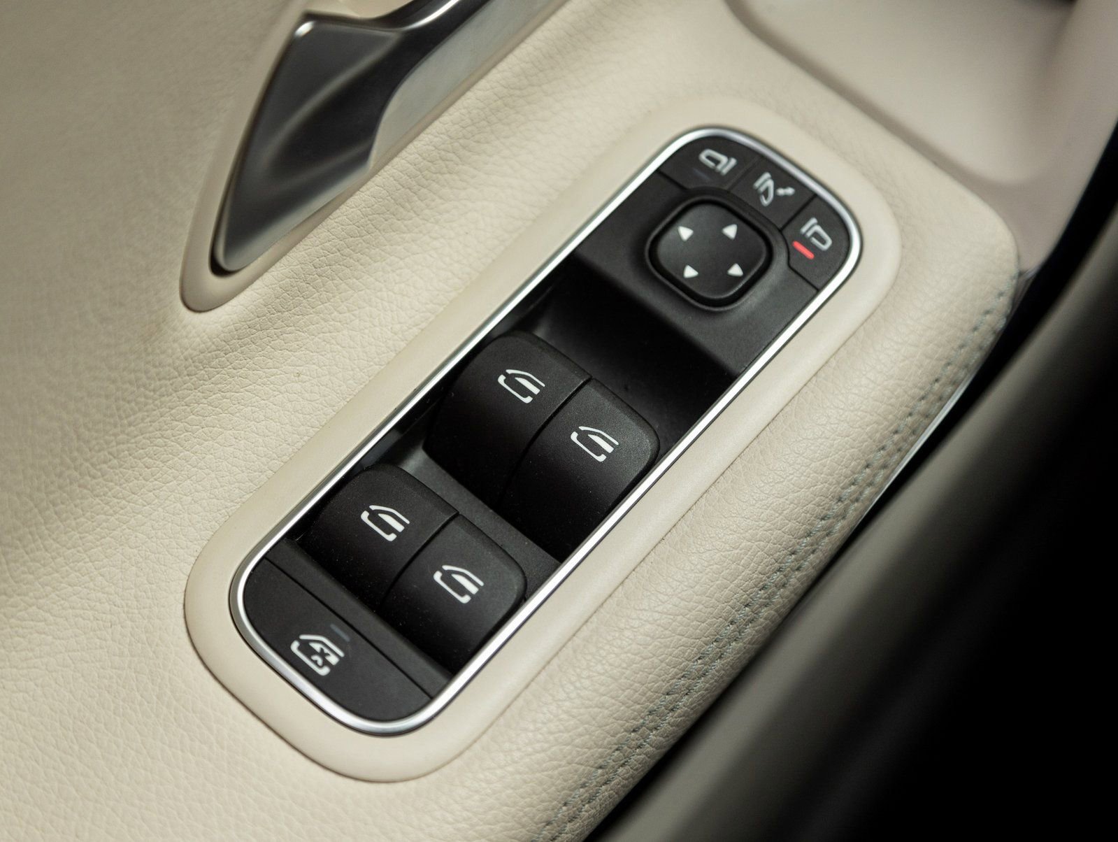 Used 2025 Mercedes-Benz CLA 250 image 21