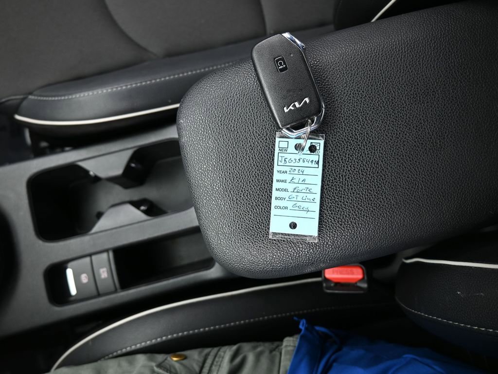 Used 2024 Kia Forte GT-Line image 18