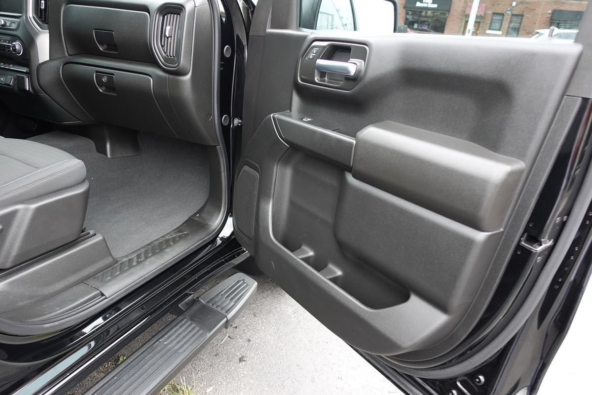Used 2024 Chevrolet Silverado 1500 Custom AWD/4WD image 32