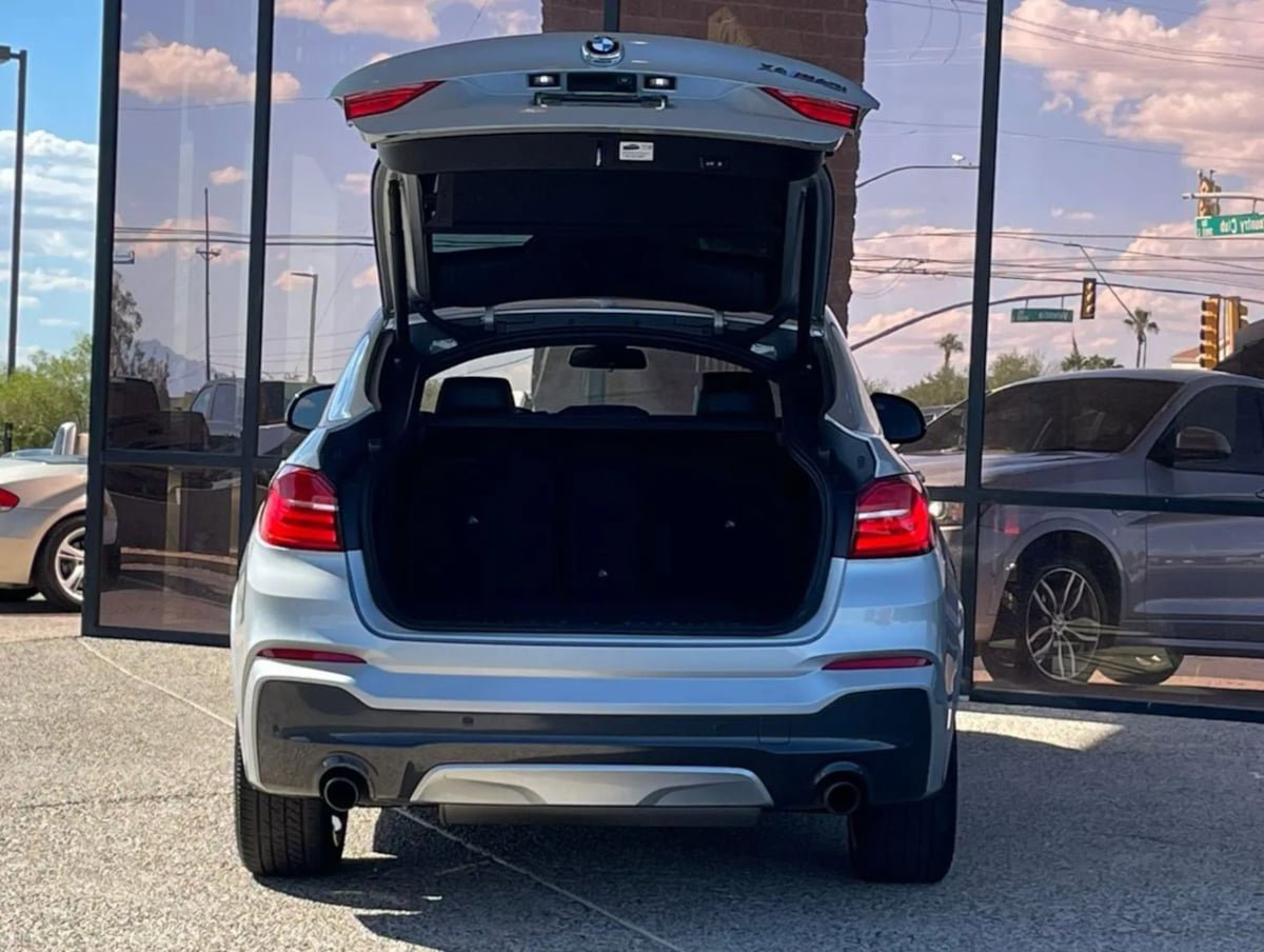 Used 2018 BMW X4 M40i image 13