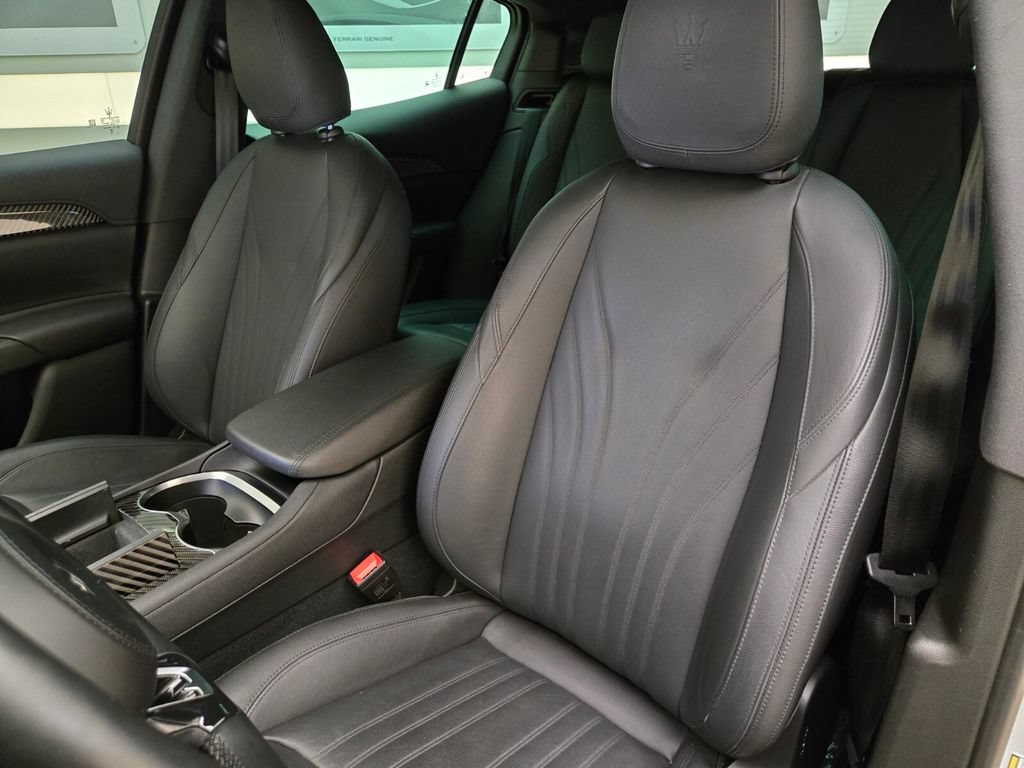 Certified 2023 Maserati Grecale Modena AWD/4WD image 32