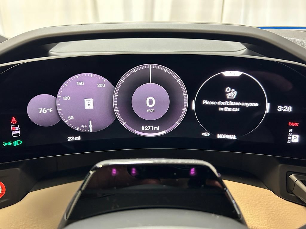 New 2026 Porsche Cayenne Electric AWD/4WD image 13