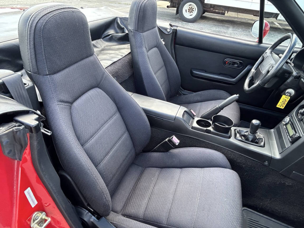 Used 1991 MAZDA MX-5 Miata RWD image 32