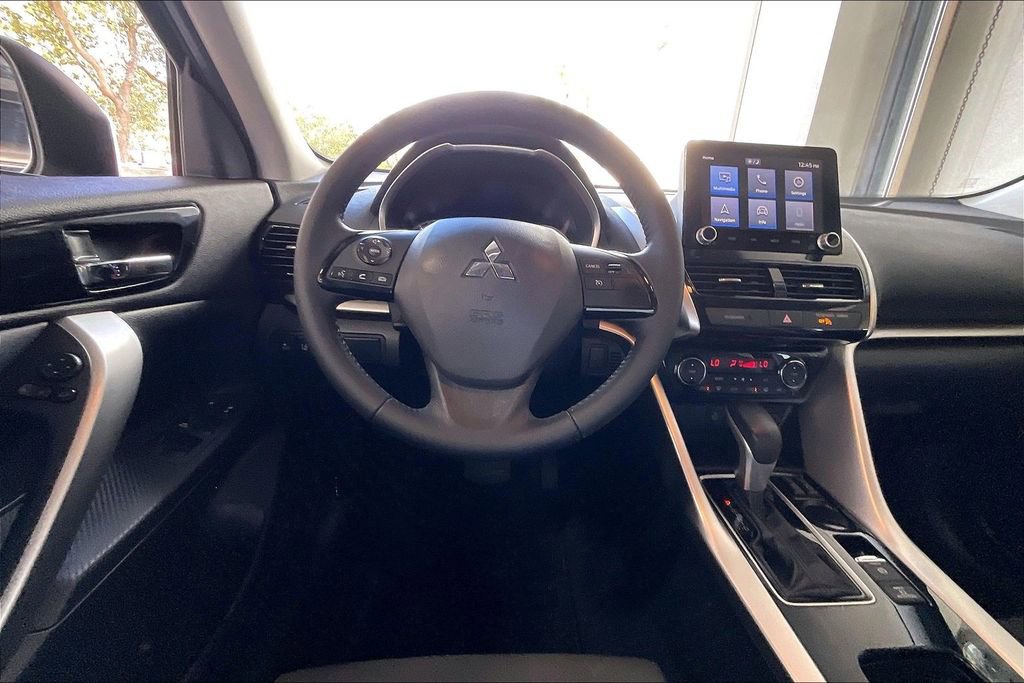 Used 2022 Mitsubishi Eclipse Cross SE image 5