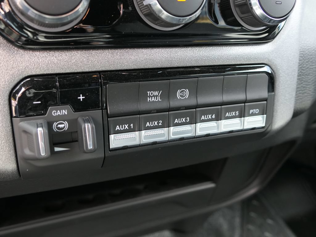 New 2026 RAM 3500 Tradesman RWD image 21