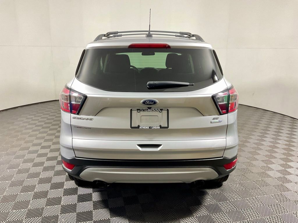 Used 2018 Ford Escape SE w/ SE Sync 3 Package image 12