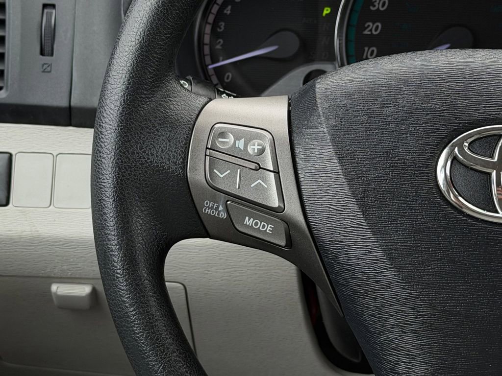 Used 2011 Toyota Venza AWD w/ Convenience Pkg image 17