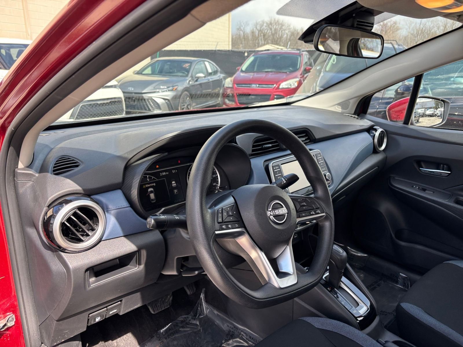 Used 2025 Nissan Versa SV image 32