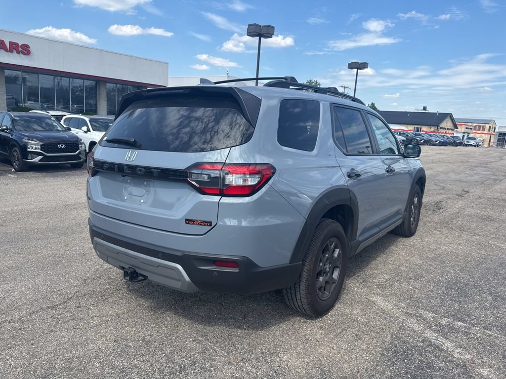 Used 2023 Honda Pilot TrailSport image 5
