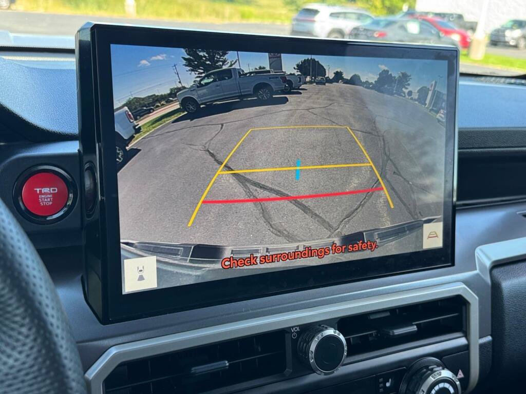 Certified 2025 Toyota Tacoma TRD Sport AWD/4WD image 18